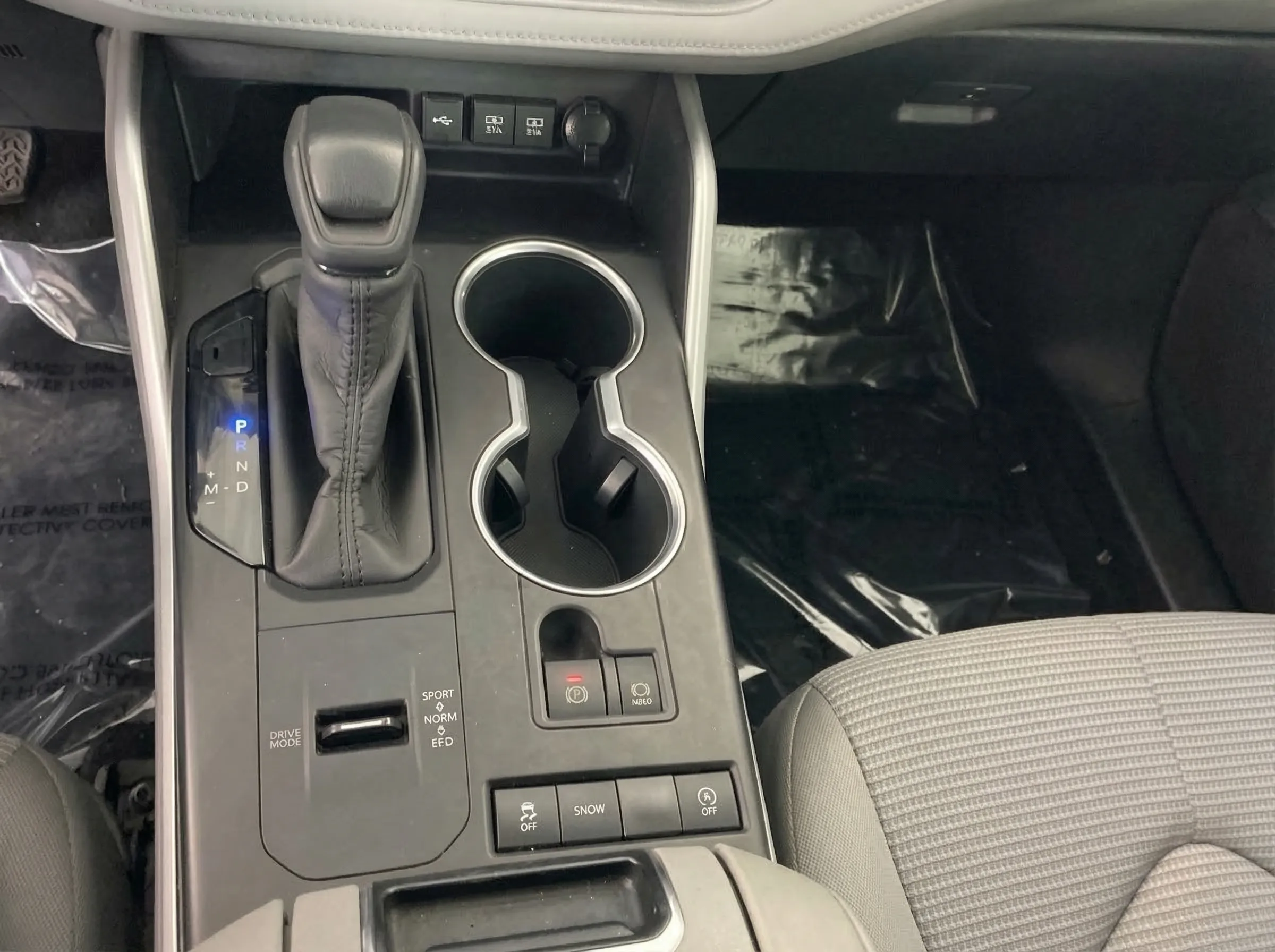 2020 Toyota Highlander L — thumbnail 13