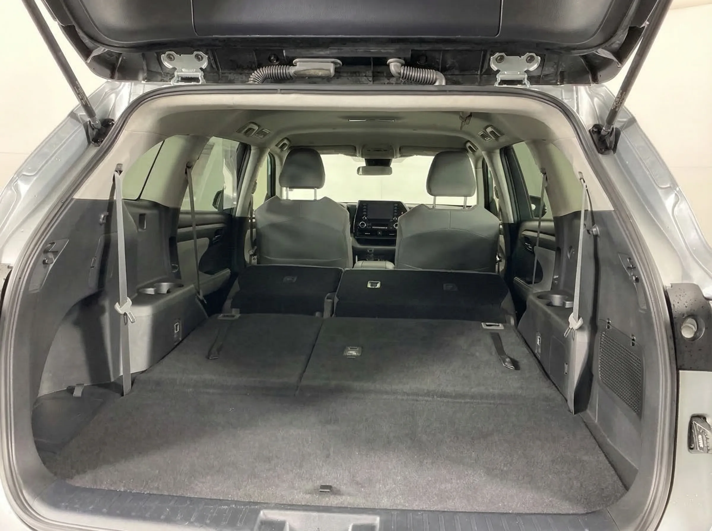 2020 Toyota Highlander L — thumbnail 18