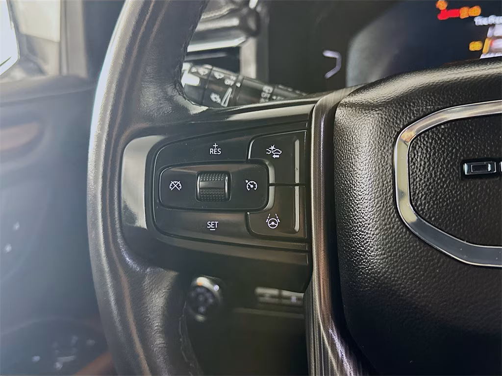 2023 GMC Yukon Denali Ultimate — thumbnail 23