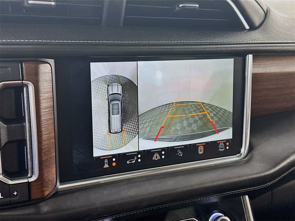 2023 GMC Yukon Denali Ultimate — thumbnail 21