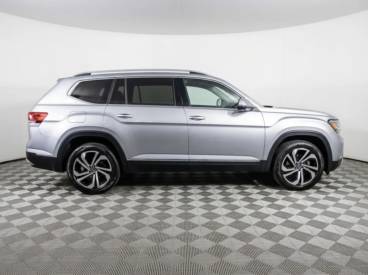 2021 Volkswagen Atlas SEL Premium — thumbnail 3