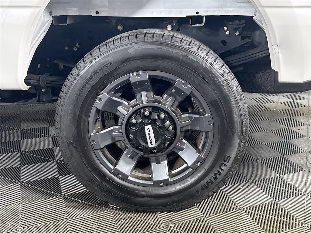 2024 Ford F-250 Super Duty Platinum — thumbnail 6
