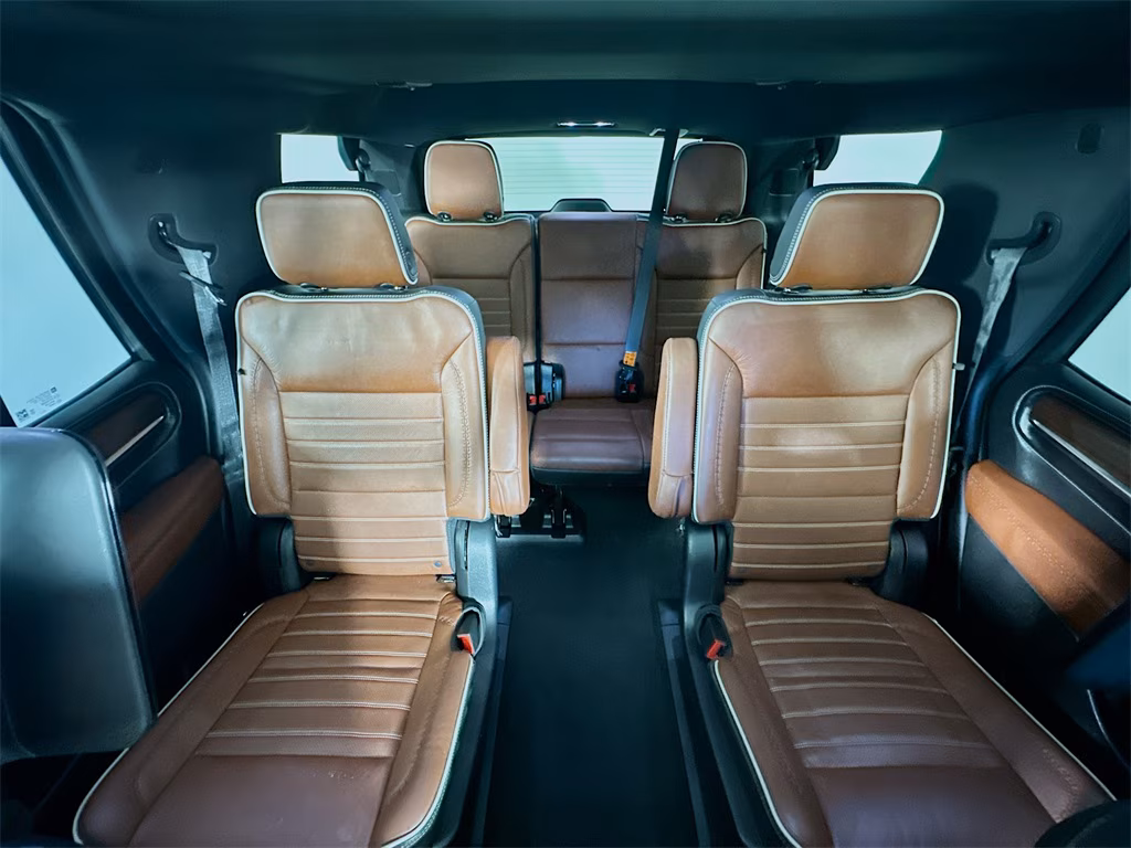 2023 GMC Yukon Denali Ultimate — thumbnail 34