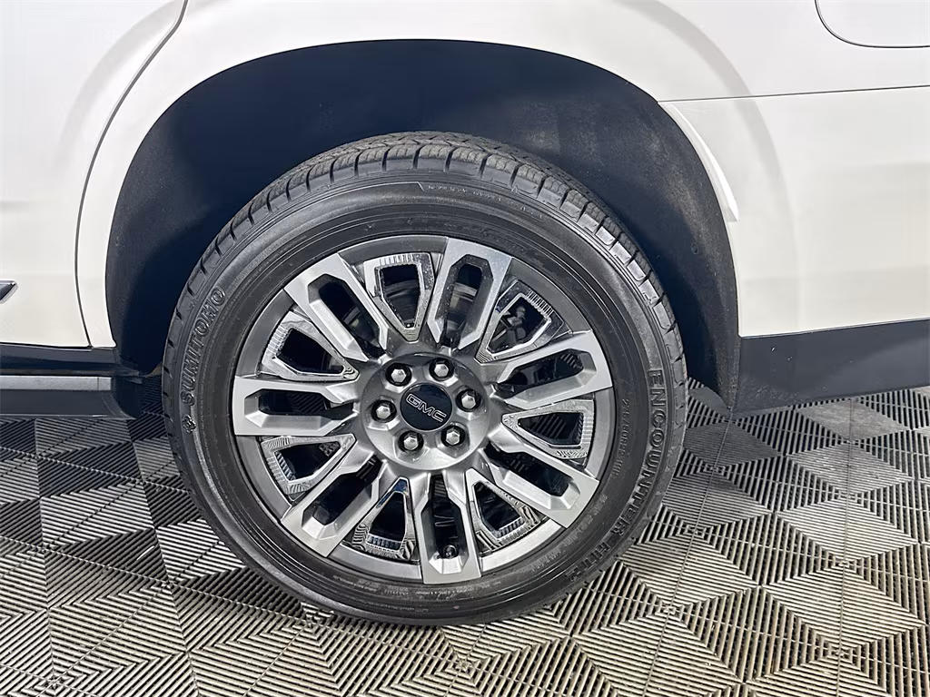 2023 GMC Yukon Denali Ultimate — thumbnail 7